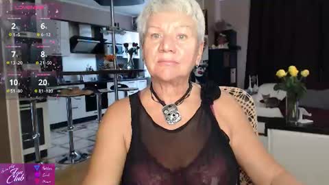 Snapshot of roxana_brooks chatting on June 28, 2026, 4:57 pm Roxana online show from June 28, 2026, 4:57 pm