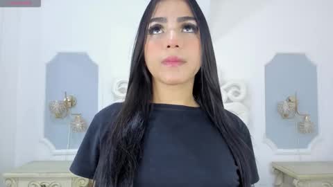 Snapshot of roxana_scott1 chatting on October 14, 2025, 4:13 am roxana_scott1 online show from October 14, 2025, 4:13 am