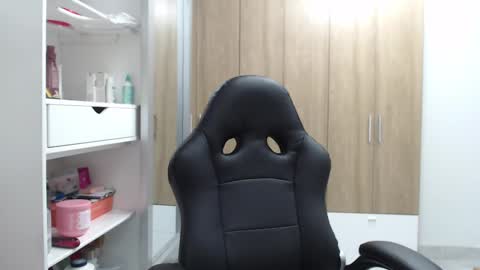 Roxana online show from February 11, 2025, 10:07 pm