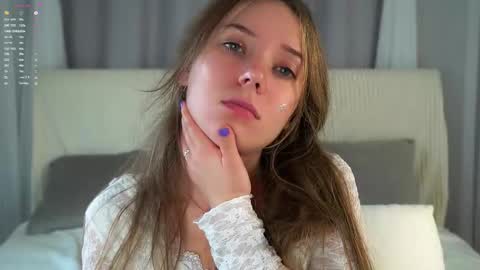 roxannastoo online show from September 14, 2025, 1:49 am