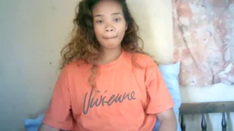 Snapshot of roxanne_98 chatting on December 8, 2024, 4:46 am roxanne_98 online show from December 8, 2024, 4:46 am