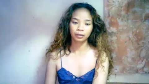 Snapshot of roxanne_98 chatting on December 19, 2024, 11:46 pm roxanne_98 online show from December 19, 2024, 11:46 pm