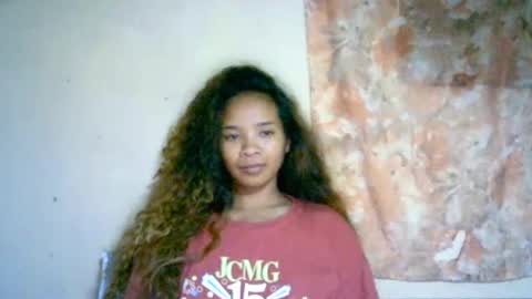 Snapshot of roxanne_98 chatting on January 19, 2025, 3:39 am roxanne_98 online show from January 19, 2025, 3:39 am