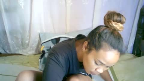 Snapshot of roxanne_98 chatting on January 22, 2025, 12:17 pm roxanne_98 online show from January 22, 2025, 12:17 pm