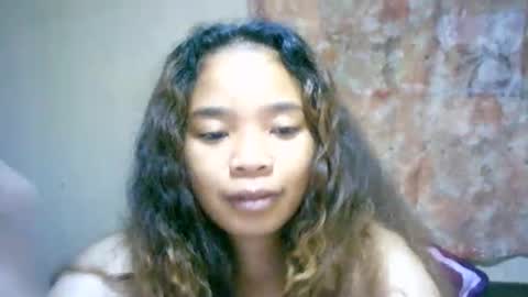 Snapshot of roxanne_98 chatting on February 28, 2025, 3:15 am roxanne_98 online show from February 28, 2025, 3:15 am