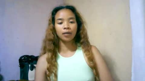 Snapshot of roxanne_98 chatting on October 5, 2025, 2:32 am roxanne_98 online show from October 5, 2025, 2:32 am