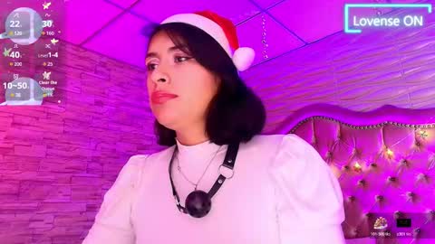 roxanne_han online show from December 19, 2025, 11:50 am