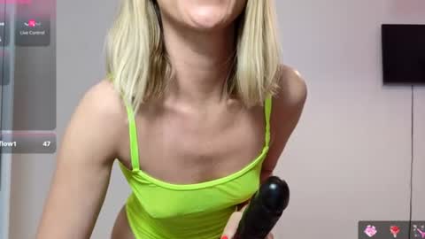 roxanne online show from June 11, 2026, 4:27 pm