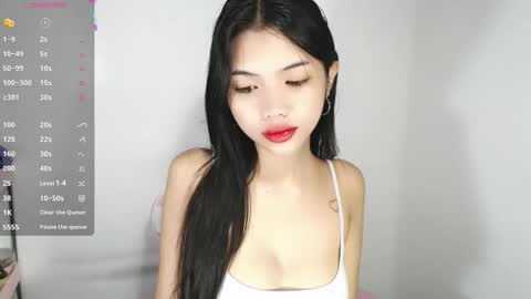 Snapshot of roxie_fuckdoll chatting on May 28, 2026, 11:13 pm Roxie online show from May 28, 2026, 11:13 pm