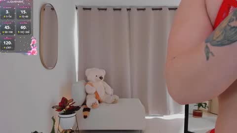  R O X I E  online show from September 19, 2025, 4:51 pm