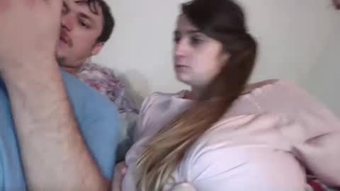 Roxybcali online show from September 19, 2025, 9:43 am