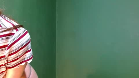 Snapshot of roxiehood chatting on September 9, 2025, 2:11 am Roxie online show from September 9, 2025, 2:11 am