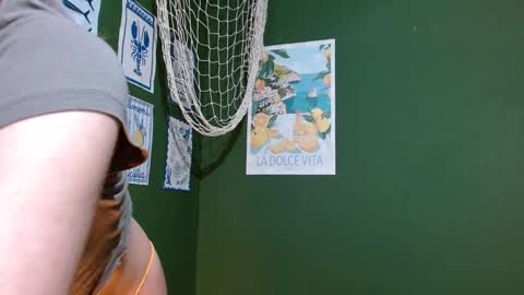 Snapshot of roxiehood chatting on September 29, 2025, 2:27 am Roxie online show from September 29, 2025, 2:27 am