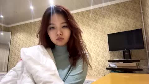 Emma online show from November 25, 2025, 8:42 pm