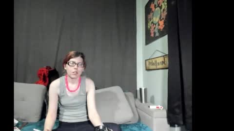 roxihazeleyes online show from October 13, 2025, 12:32 am