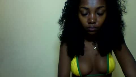 Snapshot of roxilita chatting on June 9, 2026, 11:49 pm Roxilita online show from June 9, 2026, 11:49 pm