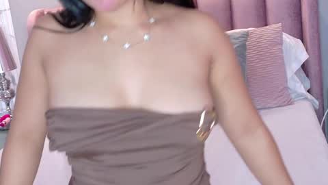 Snapshot of roxiplace chatting on May 31, 2026, 1:40 pm Roxi online show from May 31, 2026, 1:40 pm