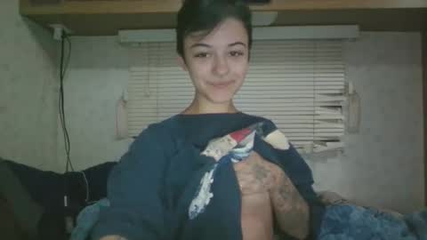 Snapshot of roxxysky chatting on April 15, 2026, 4:08 am Roxxy Skyy online show from April 15, 2026, 4:08 am