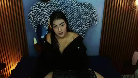 Snapshot of roxxysweet01 chatting on May 11, 2026, 2:45 pm RoxxySweet online show from May 11, 2026, 2:45 pm
