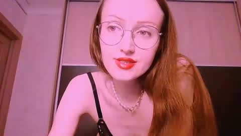 Roxxy Wharton online show from July 24, 2026, 10:57 am