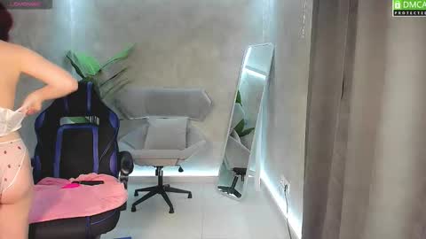 Roxy fiery online show from October 10, 2025, 1:59 am