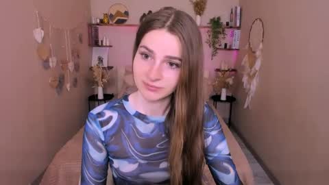 Snapshot of roxy_kisss chatting on June 9, 2026, 8:04 am Roxy online show from June 9, 2026, 8:04 am