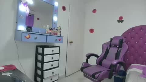 Roxy online show from February 17, 2026, 12:01 pm