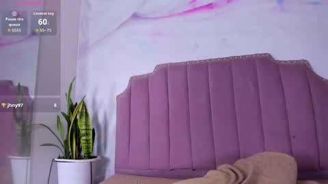 Roxy online show from June 6, 2026, 3:55 am