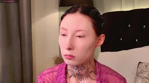 Snapshot of roxy_morrison_x chatting on July 27, 2026, 3:46 am roxanne online show from July 27, 2026, 3:46 am