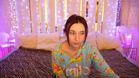 roxy_rayy online show from February 19, 2025, 6:00 am