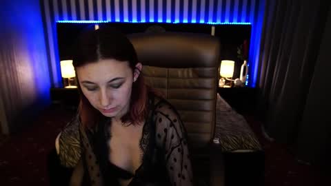 roxy_rayy online show from March 5, 2025, 4:45 am