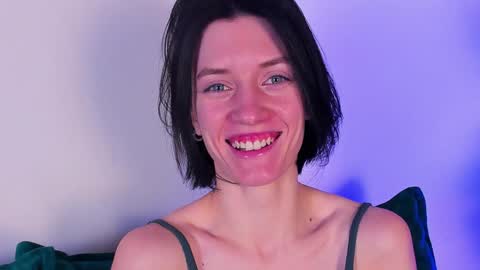 roxy_riot_ online show from February 8, 2025, 7:26 am