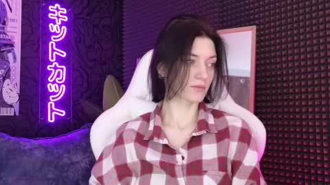 roxy_riot_ online show from March 10, 2025, 1:23 am