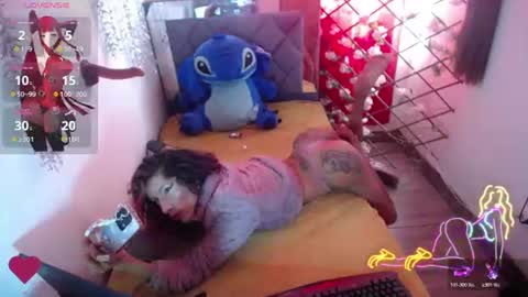Snapshot of roxy_roxxan chatting on July 12, 2026, 2:52 pm - online show from July 12, 2026, 2:52 pm