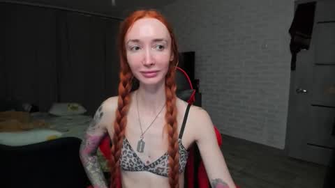 Roxy online show from November 4, 2025, 9:58 pm