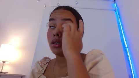 roxy_stone1 online show from September 16, 2025, 7:26 pm