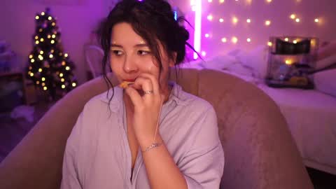 Snapshot of roxysuh chatting on January 13, 2025, 10:03 am roxysuh online show from January 13, 2025, 10:03 am