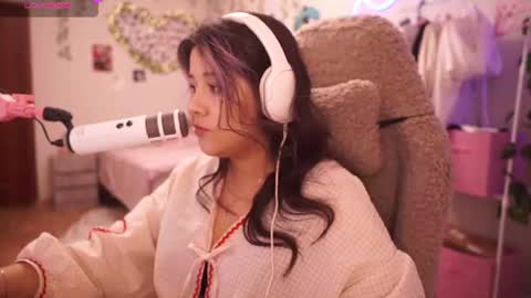 roxysuh online show from June 20, 2026, 12:08 pm
