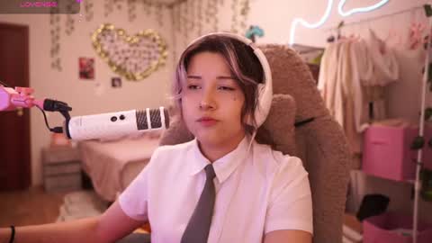 Snapshot of roxysuh chatting on June 28, 2026, 8:42 am roxysuh online show from June 28, 2026, 8:42 am