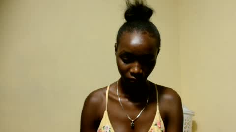 Softluxe online show from June 29, 2026, 3:13 am