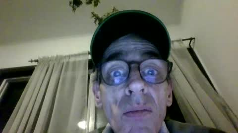 Snapshot of royboy2561 chatting on October 5, 2025, 6:23 am Roy Murrin online show from October 5, 2025, 6:23 am