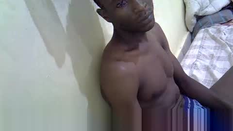 roystonne3 online show from December 5, 2025, 11:41 am