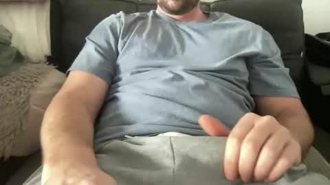 roythegil online show from November 28, 2025, 5:15 pm