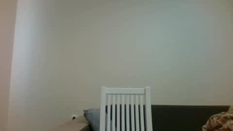 Roza05x online show from March 19, 2026, 9:57 am