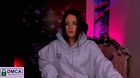 Snapshot of rozmary_ket chatting on December 6, 2024, 6:28 pm Im Rozmary nice to meet you 3 online show from December 6, 2024, 6:28 pm