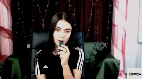 Snapshot of rozmary_ket chatting on December 12, 2024, 10:34 am Im Rozmary nice to meet you 3 online show from December 12, 2024, 10:34 am