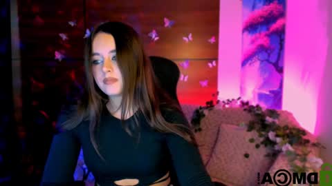 Snapshot of rozmary_ket chatting on December 20, 2024, 2:16 pm Im Rozmary nice to meet you 3 online show from December 20, 2024, 2:16 pm