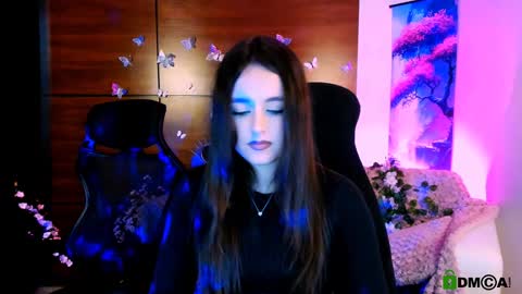 Snapshot of rozmary_ket chatting on January 6, 2025, 2:03 pm Im Rozmary nice to meet you 3 online show from January 6, 2025, 2:03 pm