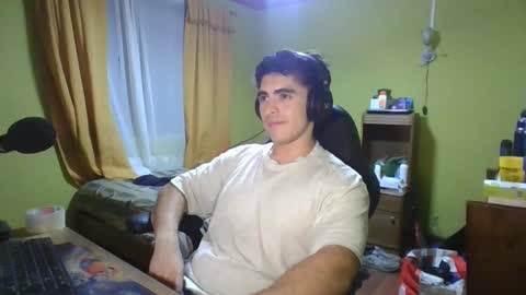 rpaulo25 online show from February 14, 2025, 1:56 am