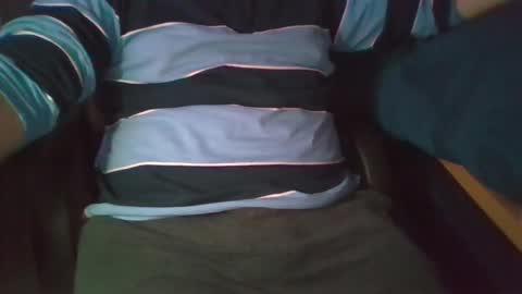 Snapshot of ruben90mr chatting on December 16, 2024, 2:25 am ruben90mr online show from December 16, 2024, 2:25 am